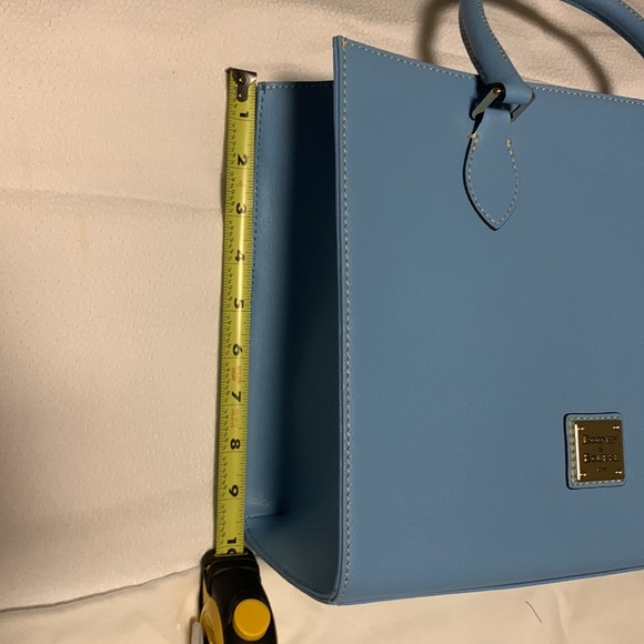 NWT Dooney & Bourke Blue Leather Satchel Bag with a Dust Bag. 10 x 11.5 x 5 “ - Picture 7 of 11